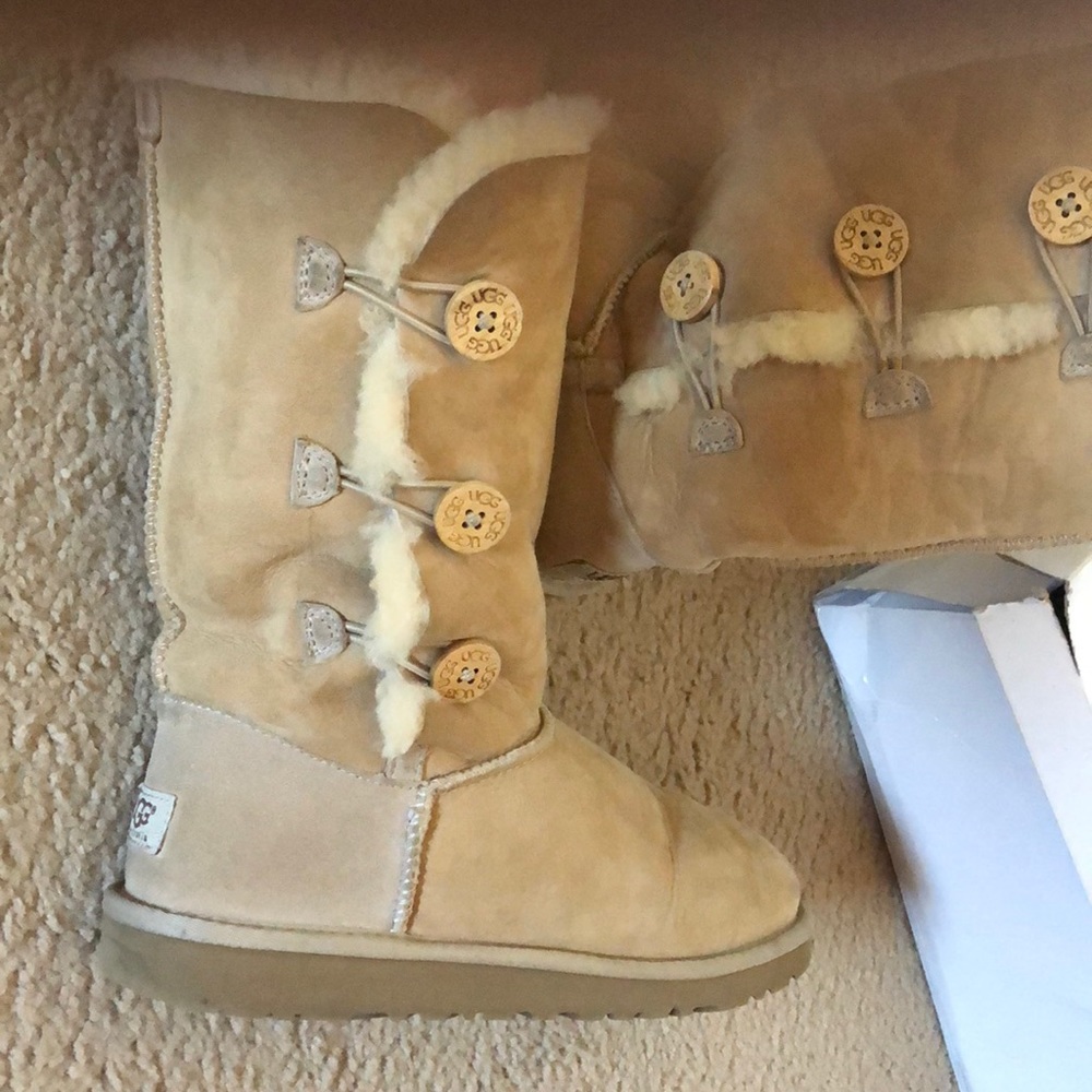 Bailey bottom Uggs good condition just little duty